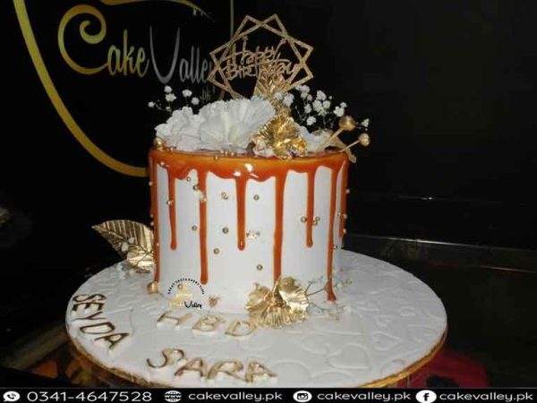 golden theme cake